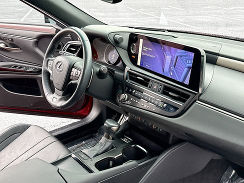 Certified 2023 Lexus ES 350 F Sport image 5