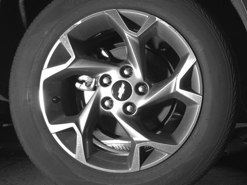Used 2025 Chevrolet Trax LT FWD image 15