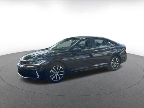 Used 2025 Volkswagen Jetta SE image 8