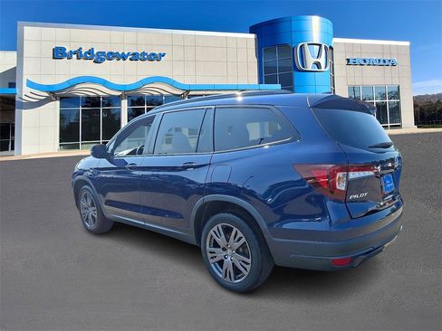 Used 2022 Honda Pilot Sport image 4