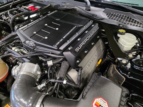 Used 2017 Ford Mustang GT w/ GT Performance Package RWD image 55