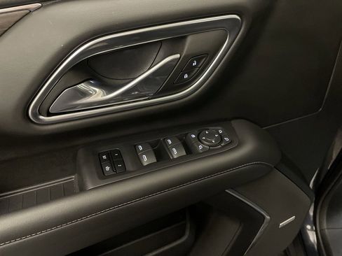 Used 2023 Chevrolet Tahoe Z71 w/ Luxury Package image 17