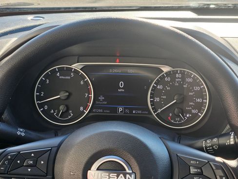 Used 2024 Nissan Sentra SV image 16