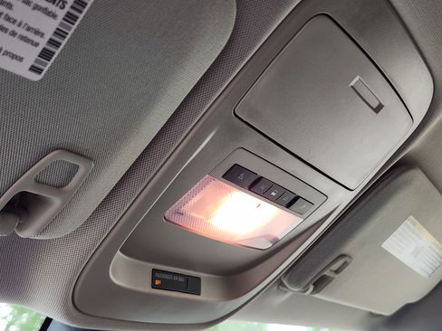 Used 2016 Chevrolet Colorado LT w/ Luxury Package, Chrome RWD image 30