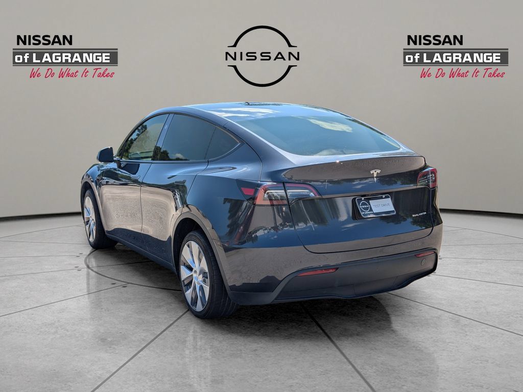 Used 2024 Tesla Model Y Long Range AWD/4WD image 7