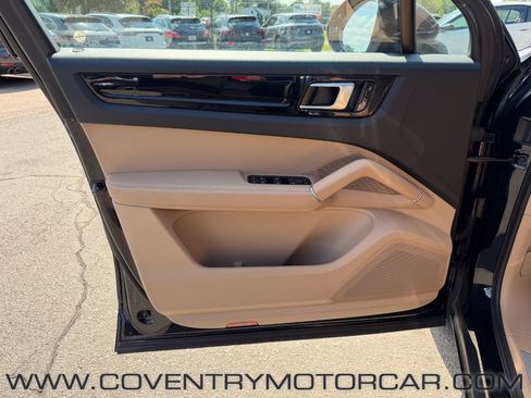 Used 2019 Porsche Cayenne AWD/4WD image 39