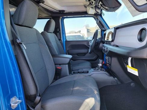 New 2026 Jeep Gladiator Sport AWD/4WD image 23