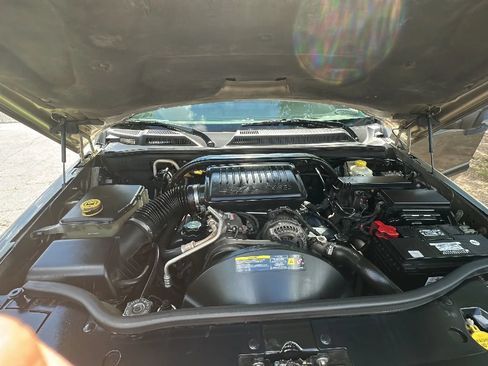 Used 2006 Jeep Commander 4WD image 9