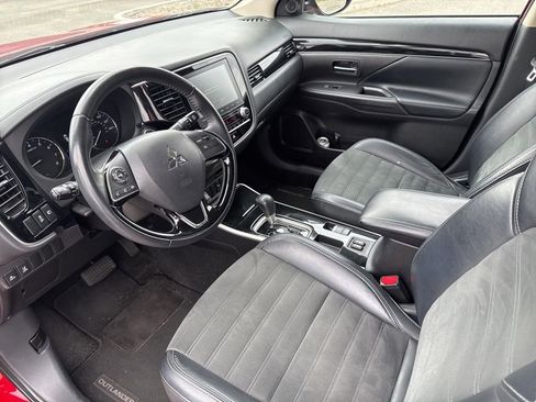Used 2020 Mitsubishi Outlander SE FWD image 9