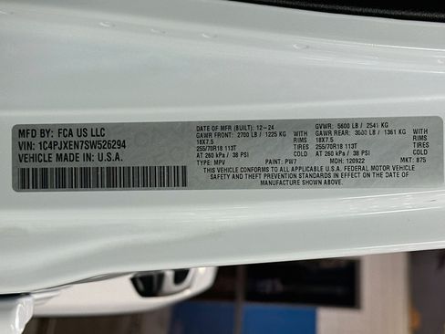 Used 2025 Jeep Wrangler Unlimited Sahara AWD/4WD image 30