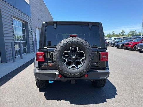 Used 2023 Jeep Wrangler Unlimited Rubicon 4xe w/ Cold Weather Group AWD/4WD image 7