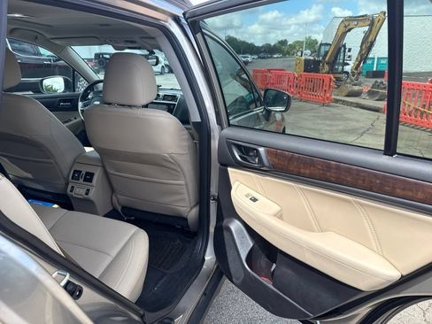 Used 2019 Subaru Outback 2.5i Limited w/ Popular Package #2 AWD/4WD image 18