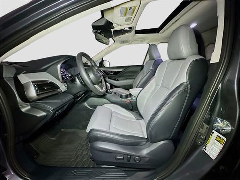Used 2025 Subaru Outback Limited image 17