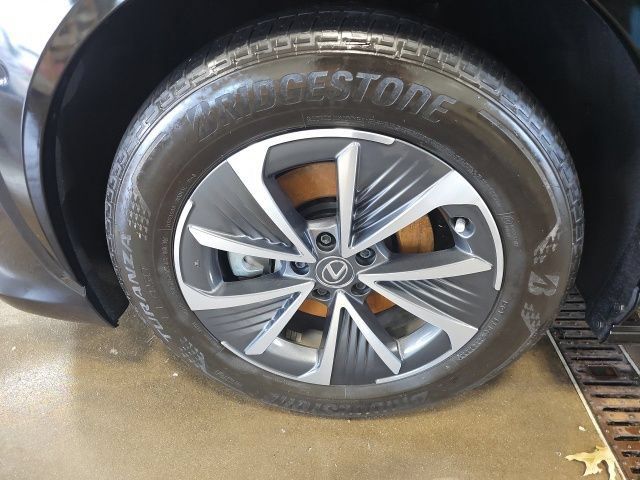 Used 2023 Lexus RZ 450e Premium w/ Technology Package AWD/4WD image 9