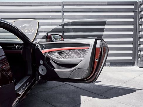 Used 2020 Bentley Continental GT First Edition image 24