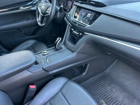 Used 2023 Cadillac XT5 Premium Luxury w/ Technology Package FWD image 19