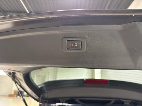 Used 2018 Subaru Outback 2.5i Limited w/ Popular Package #2 AWD/4WD image 37