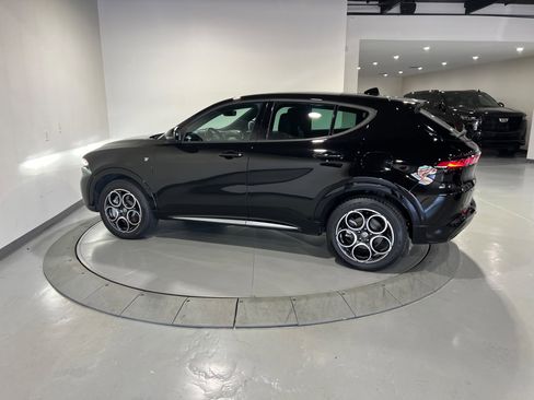 Used 2024 Alfa Romeo Tonale Ti image 11