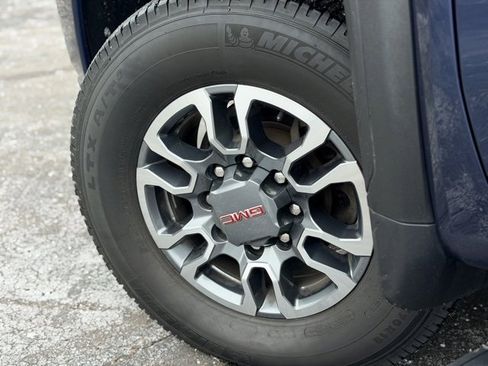 Certified 2023 GMC Sierra 2500 AT4 w/ AT4 Preferred Package image 31