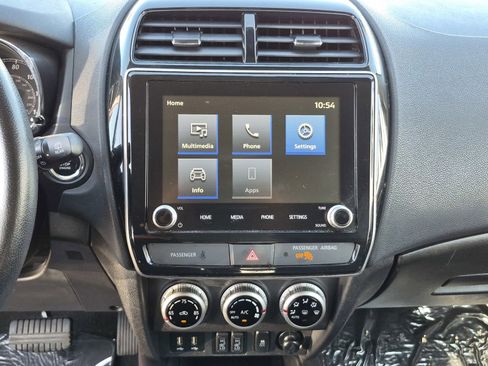 Used 2022 Mitsubishi Outlander Sport SE image 23