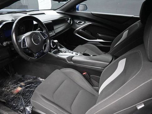Used 2021 Chevrolet Camaro LT RWD image 12