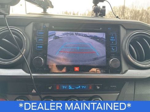 Used 2019 Toyota Tacoma TRD Off-Road image 13