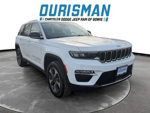 Used 2023 Jeep Grand Cherokee 4WD 4xe image 1