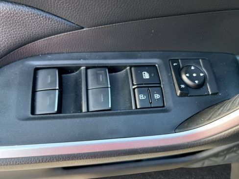 Used 2024 Toyota RAV4 XLE Premium FWD image 13