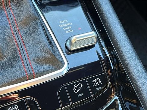 Used 2023 Jeep Compass Trailhawk image 29