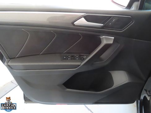 Used 2023 Volkswagen Tiguan SE R-Line FWD image 10