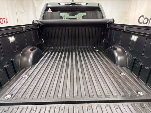 Used 2025 Toyota Tundra Limited image 17