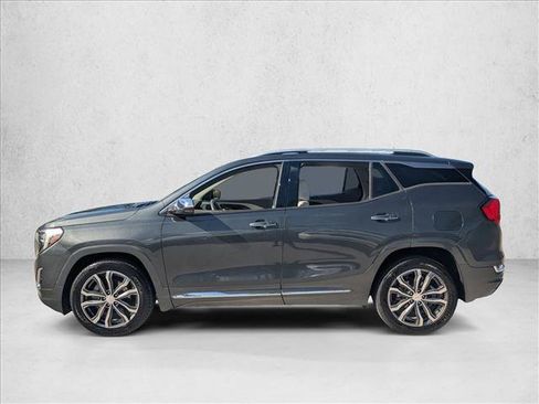 Used 2019 GMC Terrain Denali w/ Advanced Safety Package FWD image 8