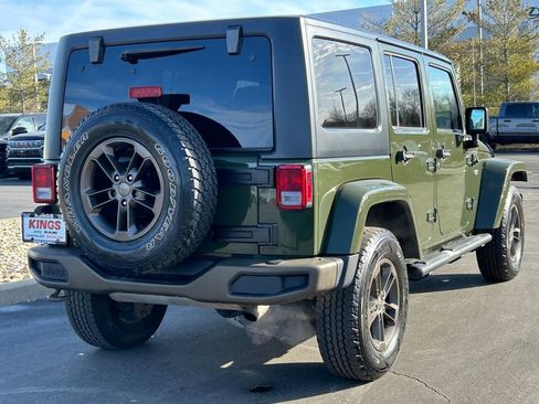 Used 2016 Jeep Wrangler Unlimited Sahara image 7