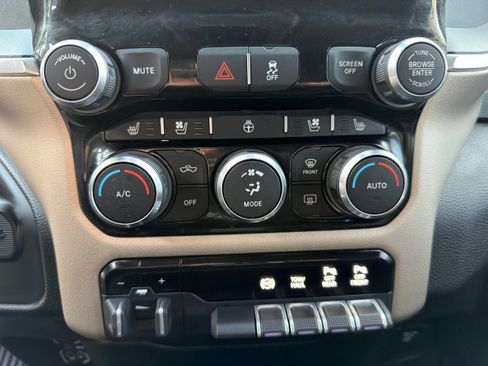 Used 2020 RAM 3500 Laramie AWD/4WD image 26