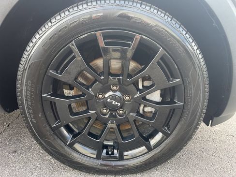 Used 2022 Kia Telluride SX w/ SX Prestige Package AWD/4WD image 9