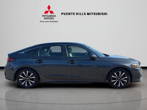 Used 2022 Honda Civic EX-L image 4