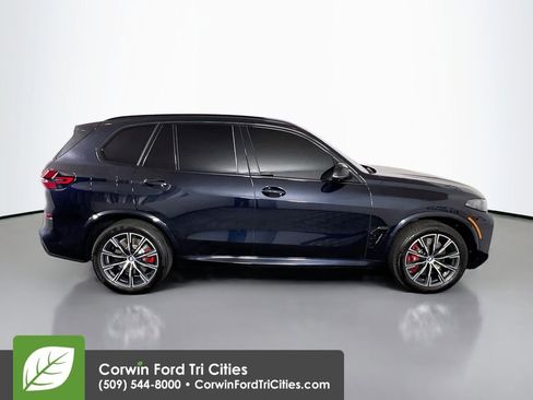 Used 2025 BMW X5 M60i w/ Climate Comfort Package image 18