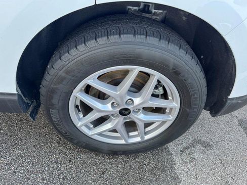 Used 2024 Ford Edge SEL w/ Convenience Package image 27