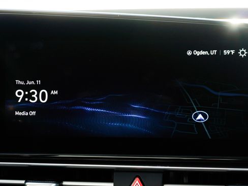 Used 2025 Hyundai Elantra Limited FWD image 35