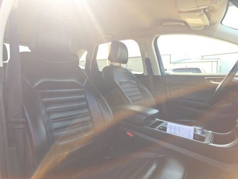 Used 2024 Ford Edge SEL AWD/4WD image 13