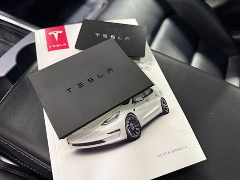 Used 2022 Tesla Model 3 Long Range image 38