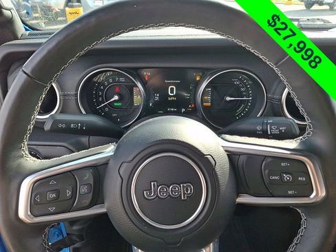 Used 2023 Jeep Wrangler Unlimited Sahara w/ Cold Weather Group AWD/4WD image 19