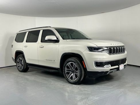 Used 2022 Jeep Wagoneer Series III image 1