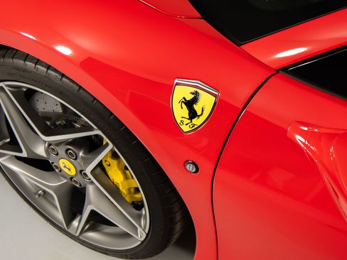 Certified 2022 Ferrari F8 Tributo image 32