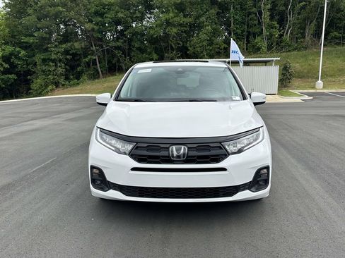 Certified 2025 Honda Odyssey EX-L image 2