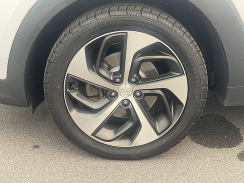 Used 2017 Hyundai Tucson Limited AWD/4WD image 11