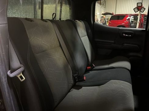 Used 2023 Toyota Tacoma TRD Sport w/ Technology Package image 27