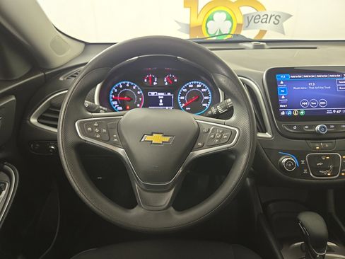 Used 2023 Chevrolet Malibu LS FWD image 14