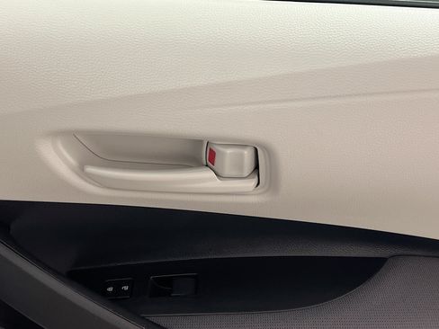 Used 2026 Toyota Corolla LE FWD image 30