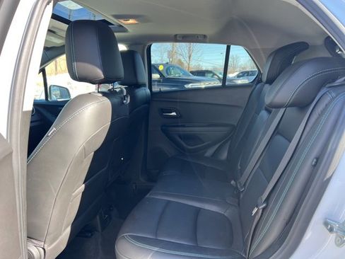 Used 2016 Chevrolet Trax LTZ image 16